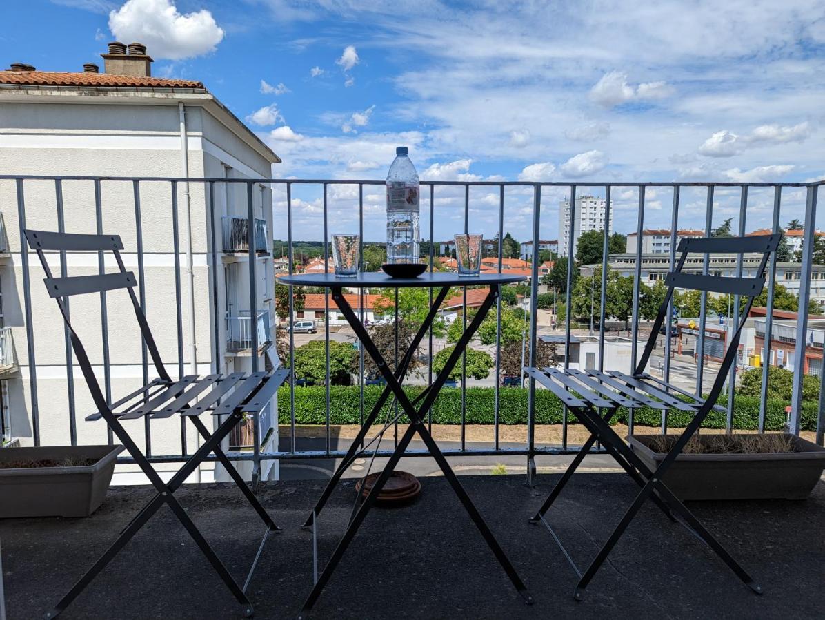 Bellejoie - Appartement T3- Poitiers Sud - Direct Futuroscope - Parking Et Wifi Gratuit Dış mekan fotoğraf